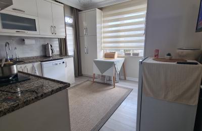 Spacious & Sun-Drenched 2+1 Apartment in the Heart of Alanya | 500m to the Beach!